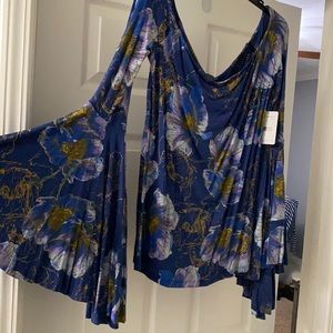 Off the shoulder, bell sleeved top by Free People size L
